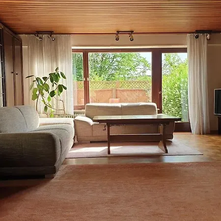 Haus Thea Bei Stuttgart Lägenhet *