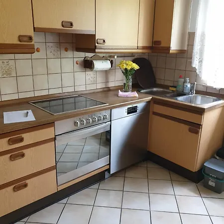 Haus Thea Bei Stuttgart Lägenhet